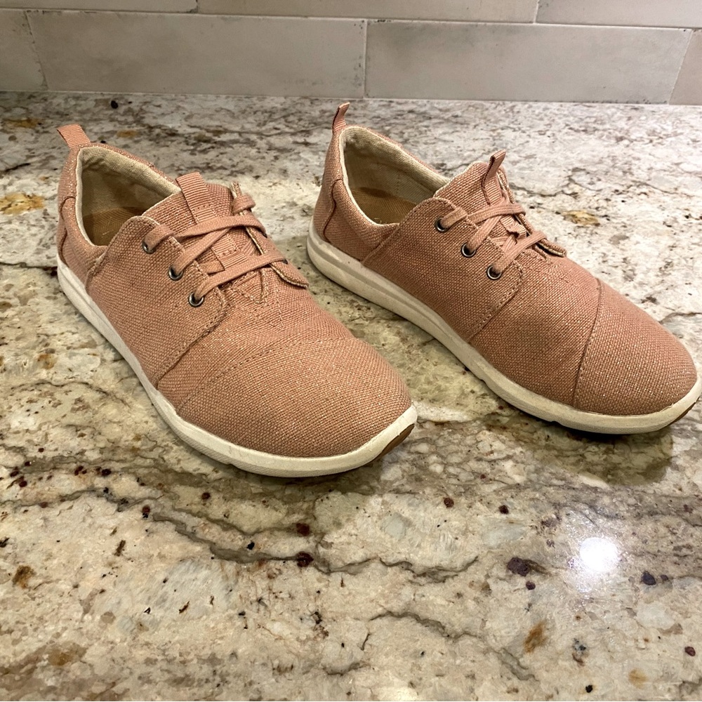 TOMS Del Rey Pink Metallic Shiny Canvas Shoes Women’s 7.5